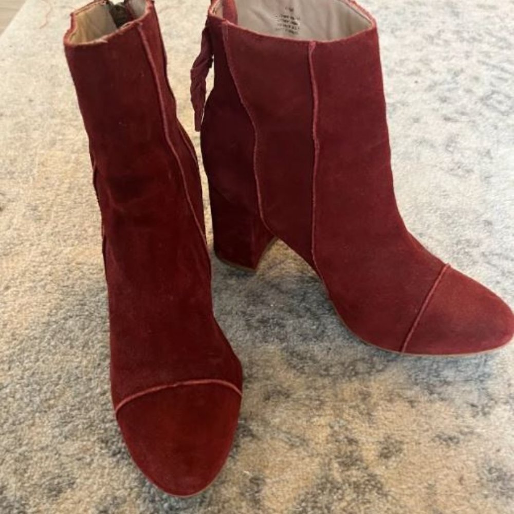 Able Perez 70mm Booties - Cherry Suede / 8.5